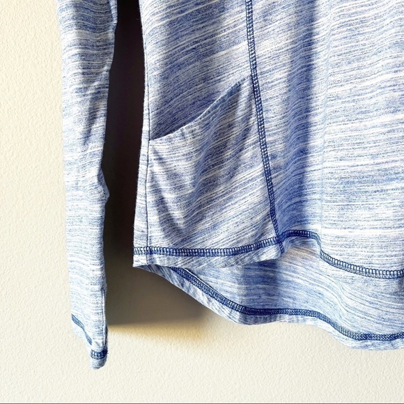 PrAna Living Demi Hooded Athletic Top Heathered Blue Jay Size XS Thumbholes EUC - Picture 4 of 12